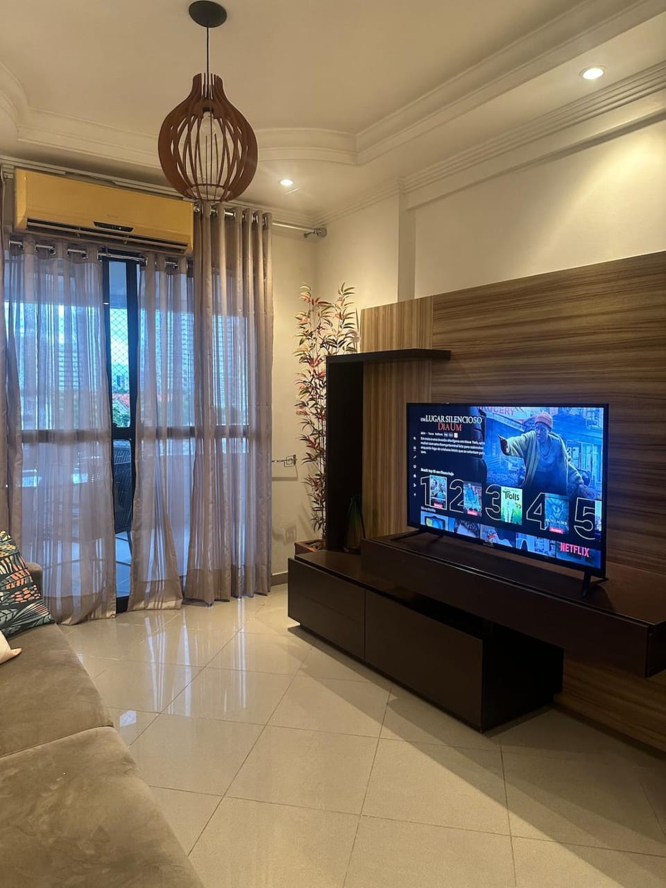 Communal lounge/ TV room, TV and multimedia