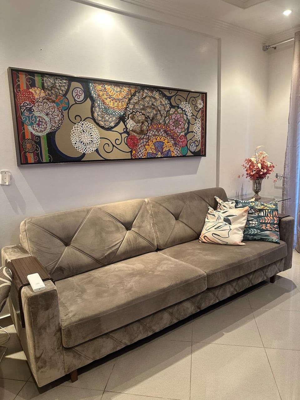 Living room, Decorative detail, Seating area