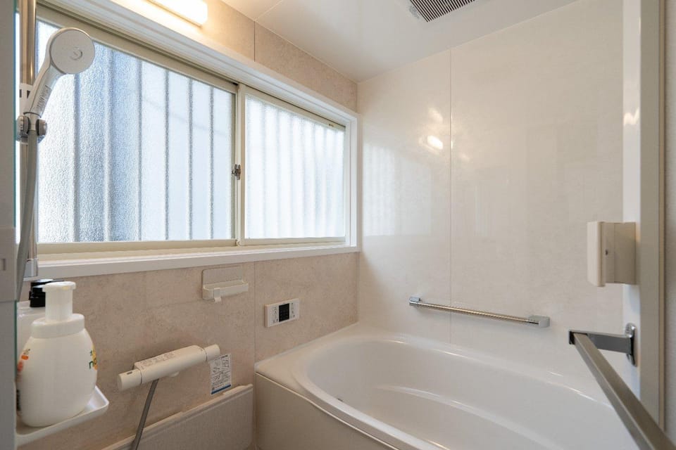 Bathroom, Bath