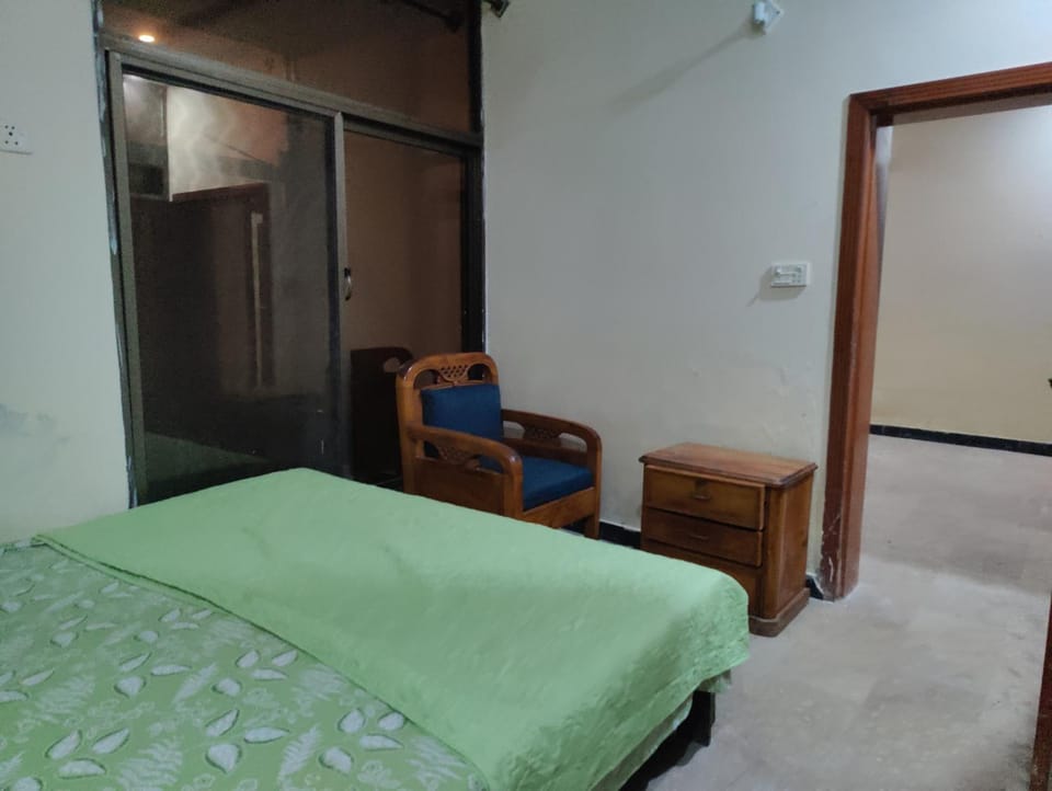 G-14 Private Rooms with Kitchen Access Bed and Breakfast in Islamabad