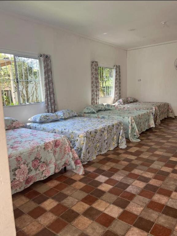 Chácara Itariri Completa com Piscina Campground/ 
RV Resort in State of São Paulo
