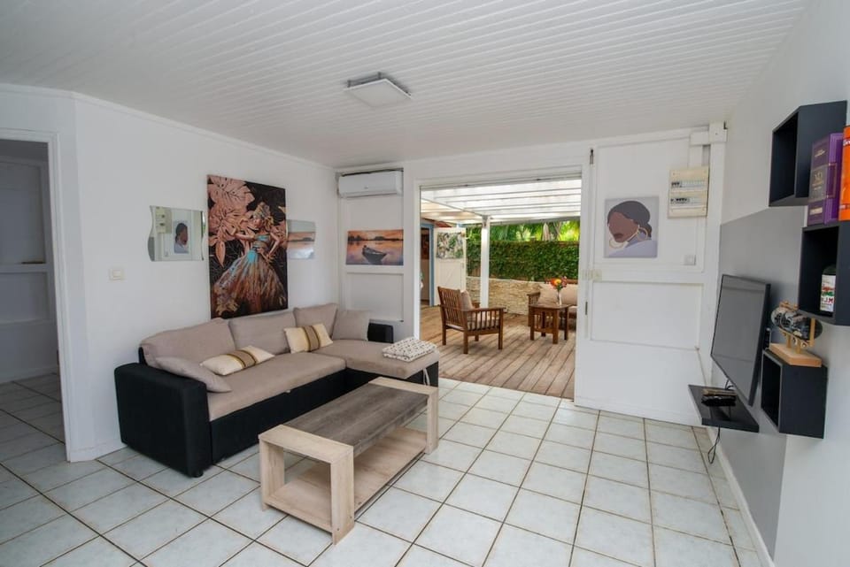 Villa Les Koulirous House in Sainte-Anne