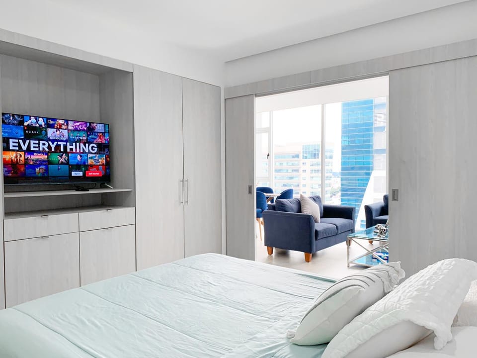 Bed, TV and multimedia, Living room, Photo of the whole room, Bedroom