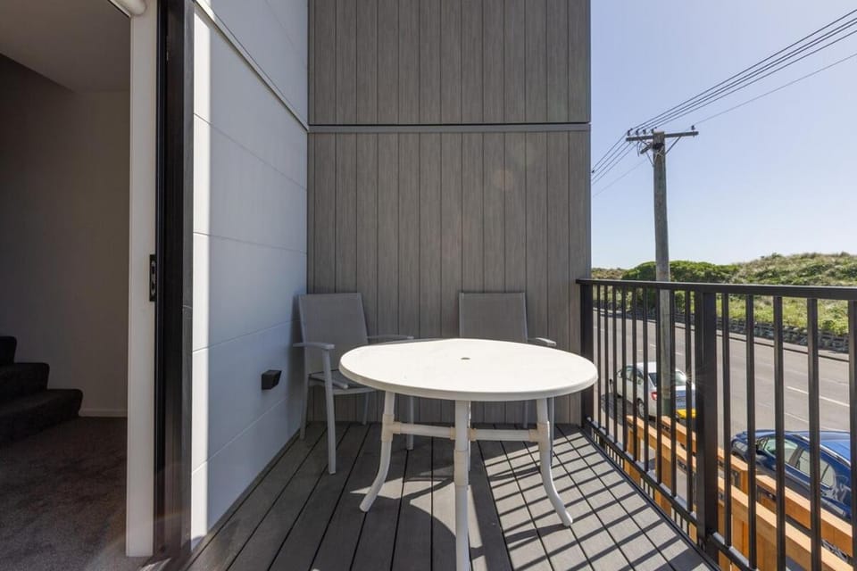 Brand new 2 bedroom ocean view! House in Christchurch