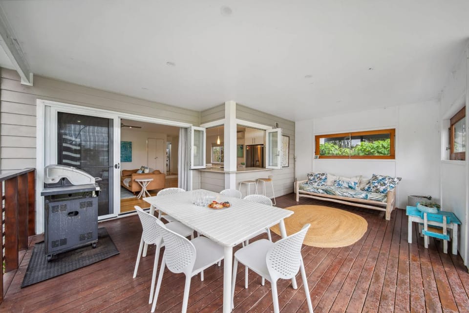 Patio, Seating area, Dining area