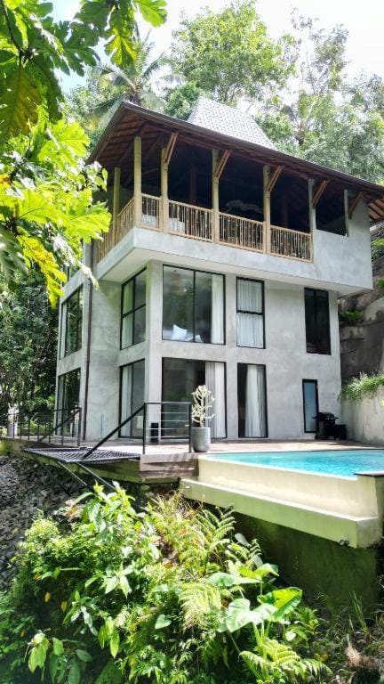 Property building, Swimming pool