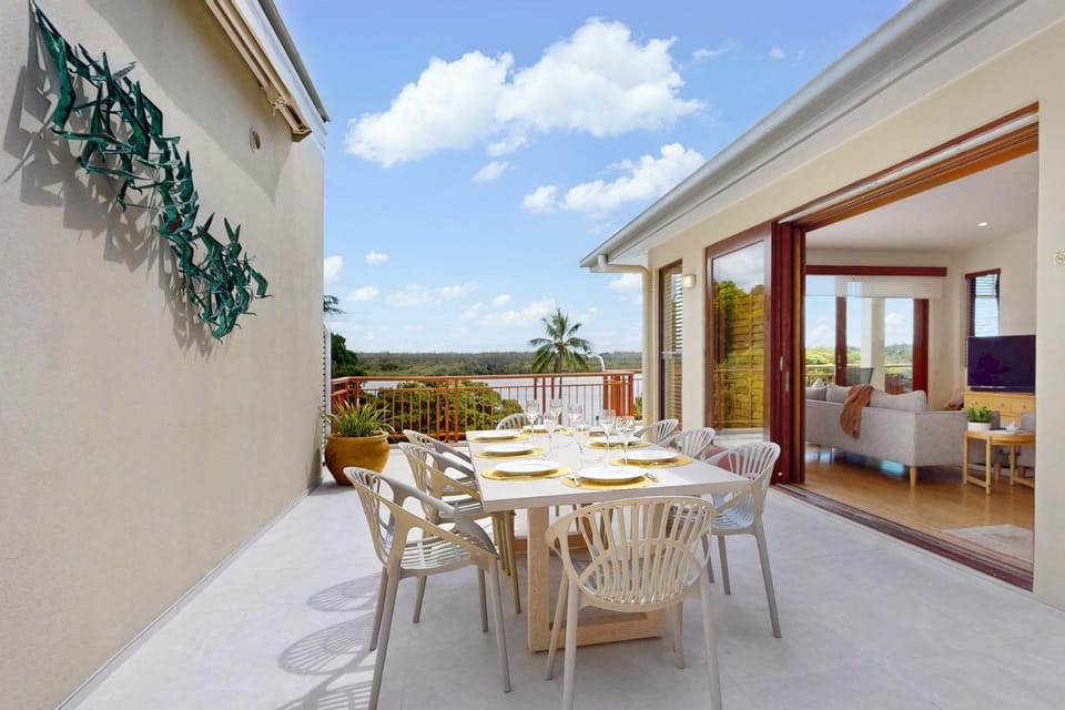 Balcony/Terrace, Balcony/Terrace, Seating area, Dining area