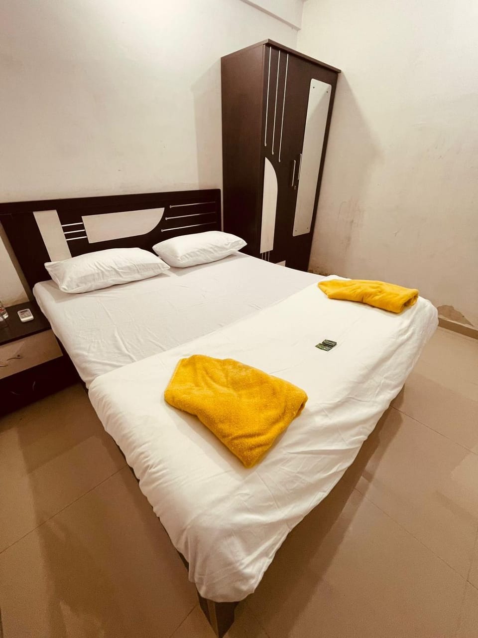 Bed, Photo of the whole room, Bedroom, towels, wardrobe
