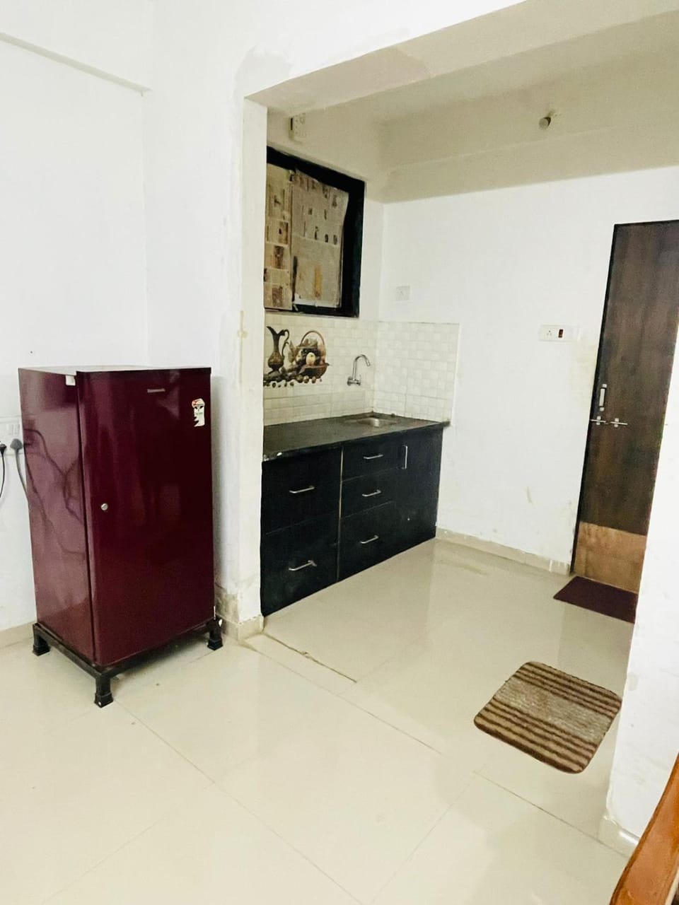 Kitchen or kitchenette, minibar, oven