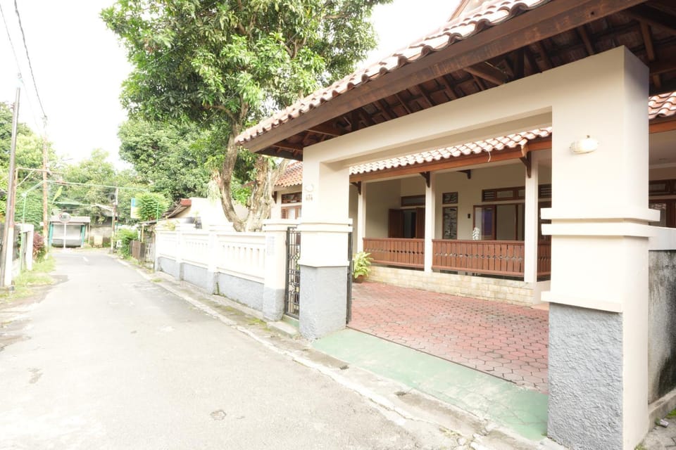 Rumah Ibu Vacation rental in Yogyakarta
