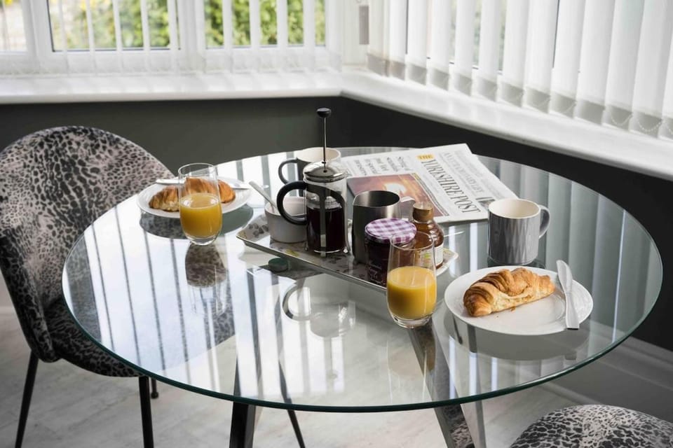 Quadrant Apartment Centre of Harrogate Free Parking Apartment in Harrogate