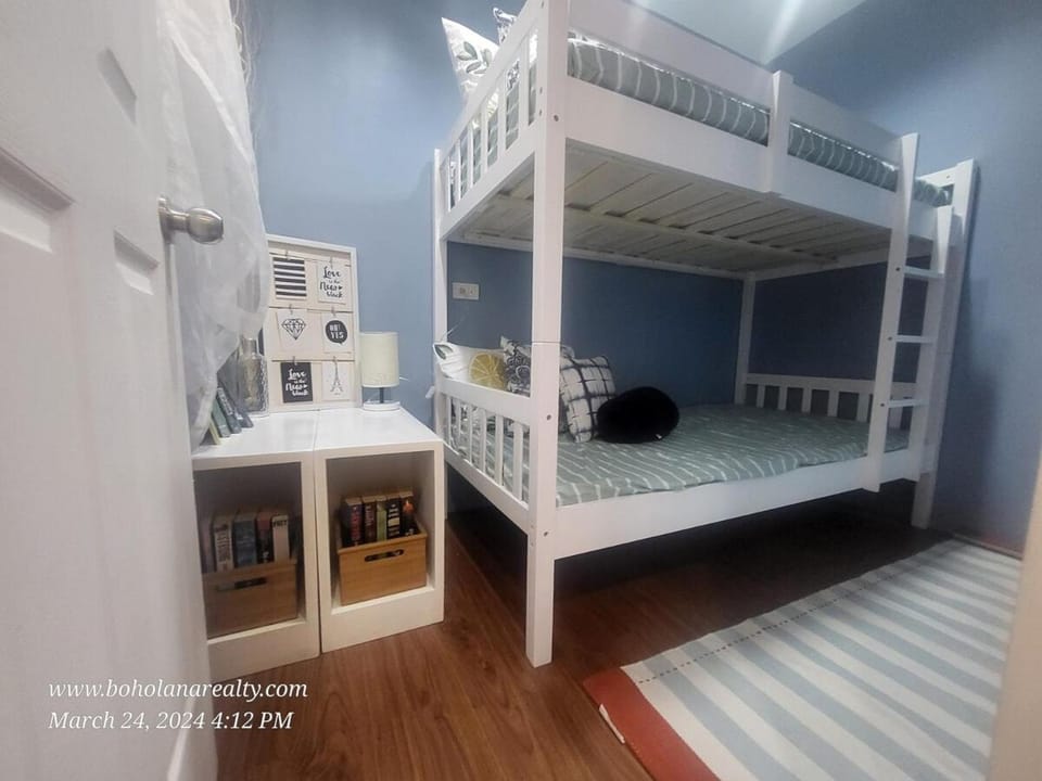 Cozy & Complete 2-Floors Panglao, 2-Wifi, 5 Beds Apartment in Panglao