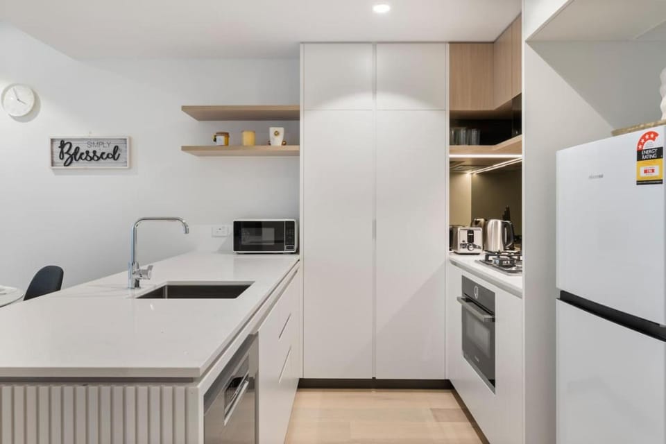 New 2BR Apt at Queens Wharf BNE Apartment in Brisbane City