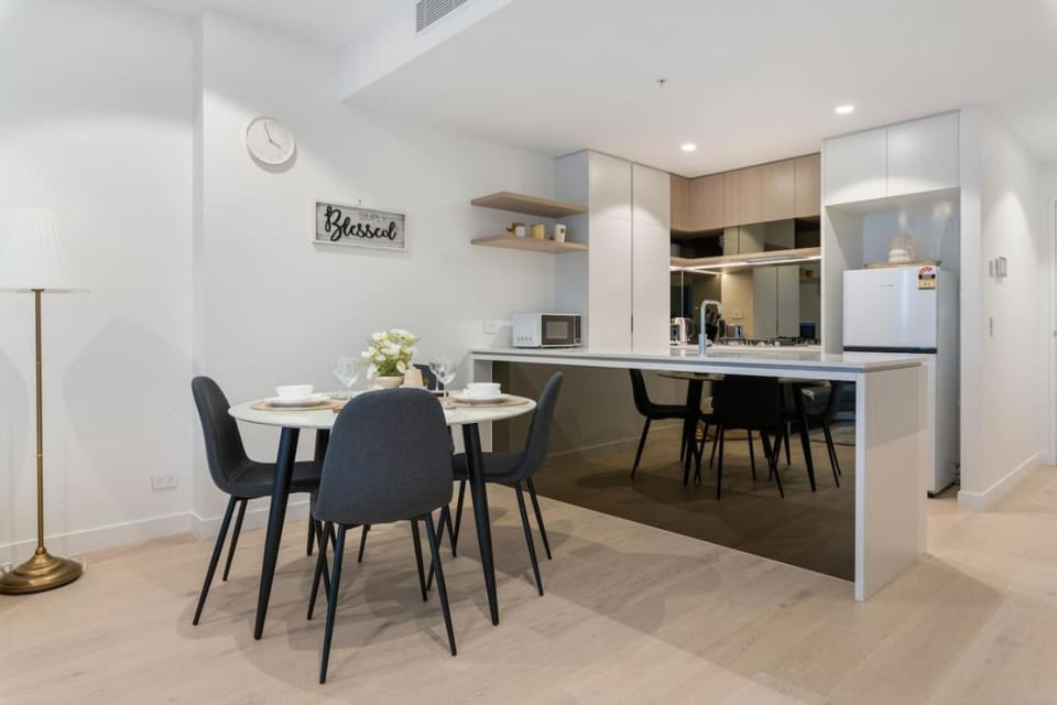 New 2BR Apt at Queens Wharf BNE Apartment in Brisbane City