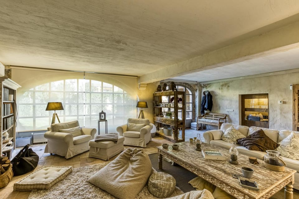 Property building, Living room
