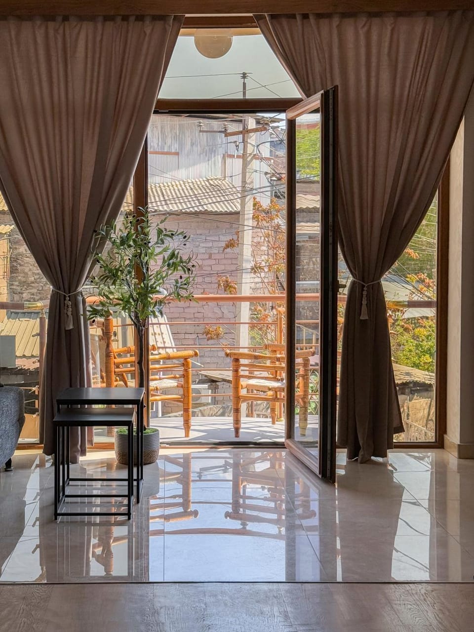 View (from property/room), Balcony/Terrace