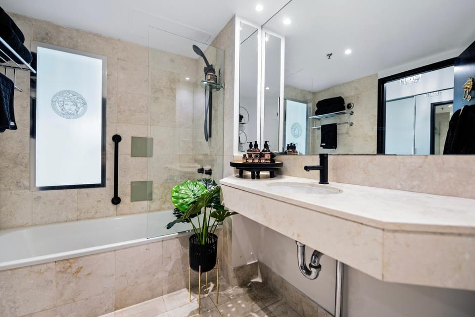 Versace Themed Hotel Room in Prime Location Hotel in Surfers Paradise Boulevard