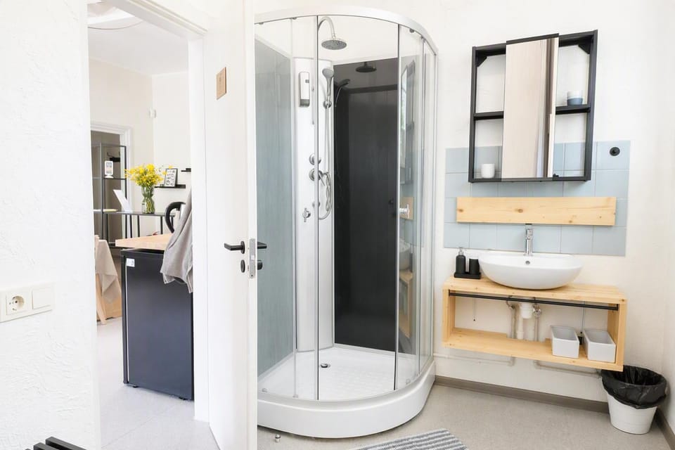 Shower, Bathroom