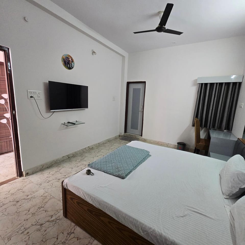 Leela home stay - Single room with washroom Apartment in India