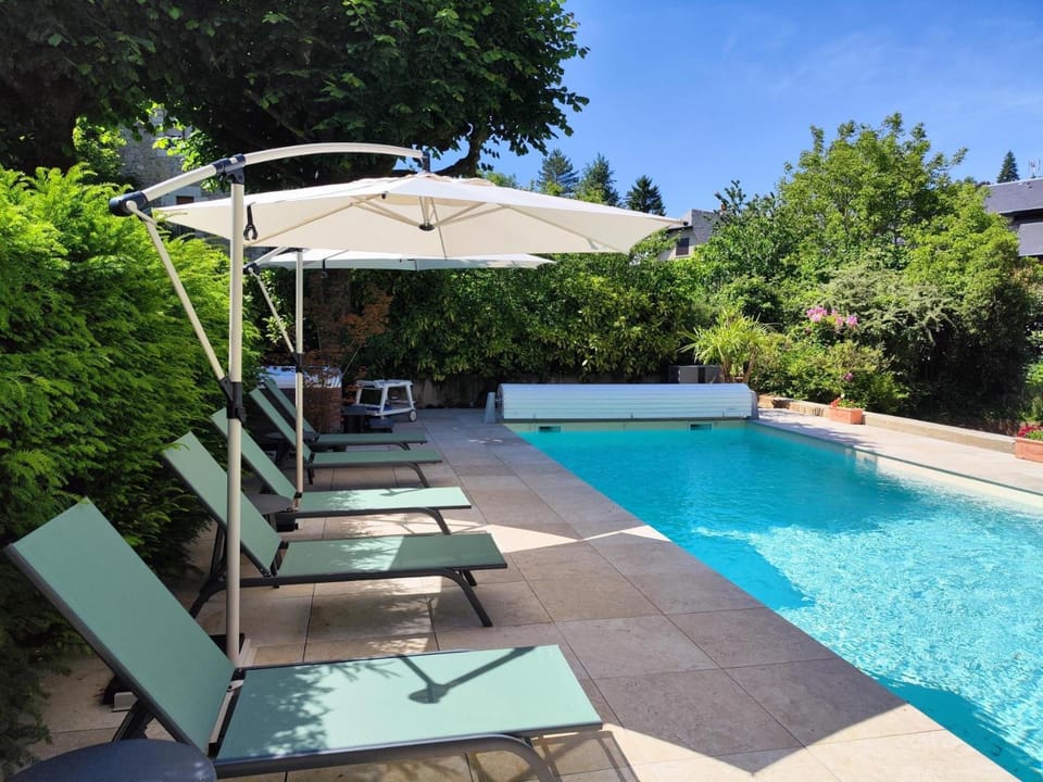 Garden, Hot Tub, Garden view, Pool view, Swimming pool, sunbed