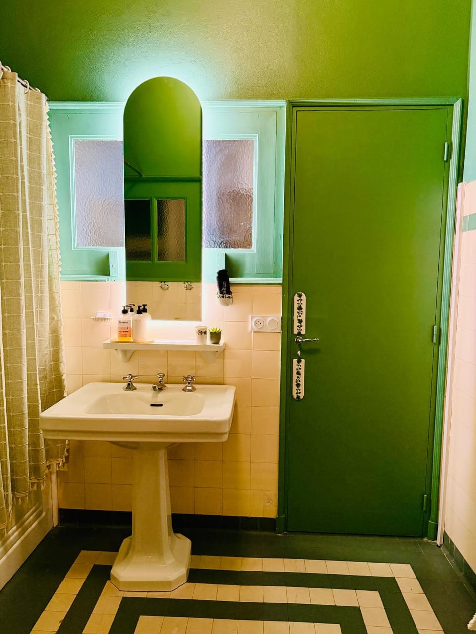 La Maison au toit vert Bed and Breakfast in Espalion