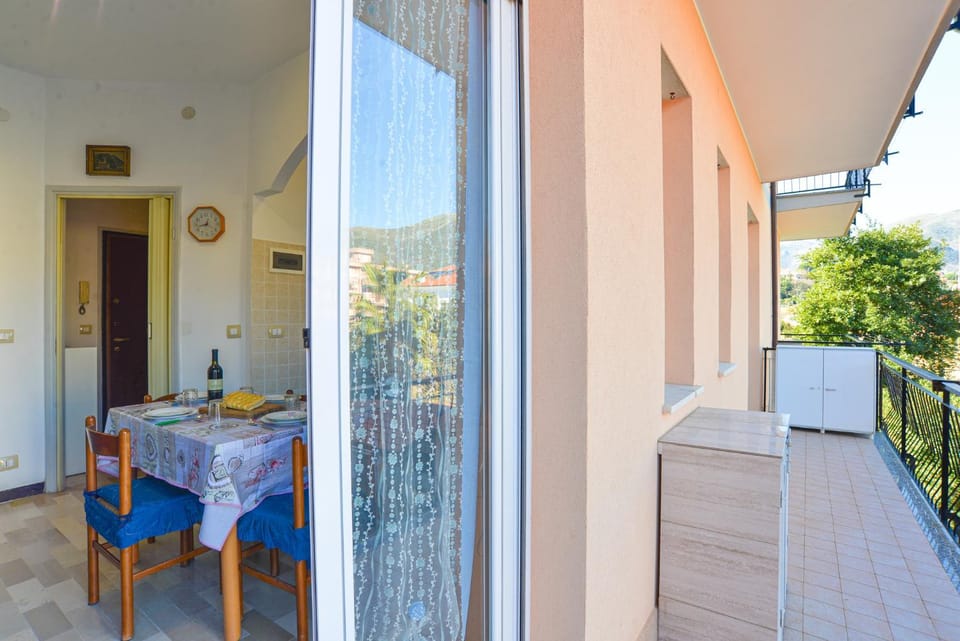 Day, View (from property/room), Balcony/Terrace, Dining area