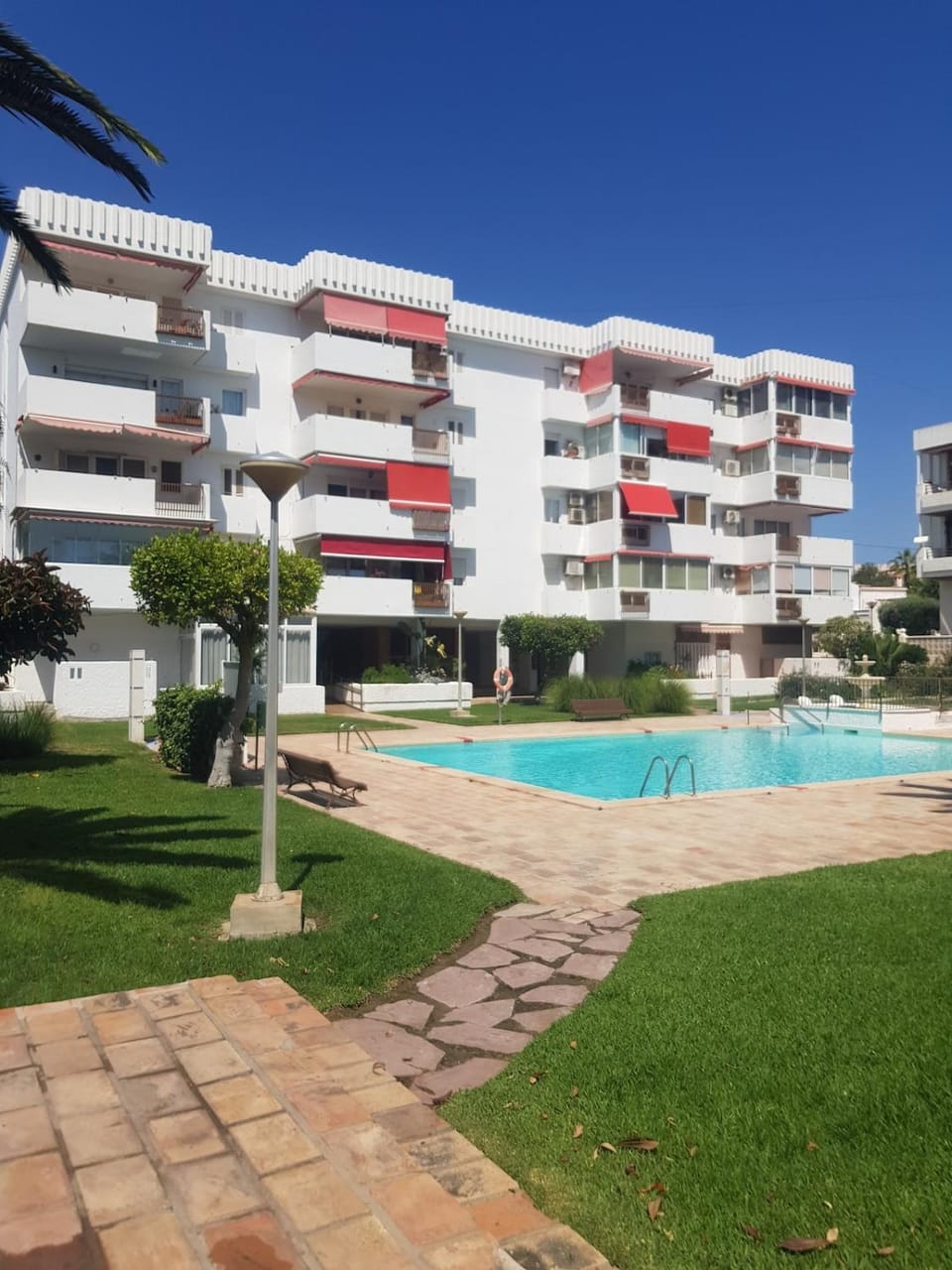 Luxury renovated 2-bedroom apartment with pool Apartment in Villajoyosa