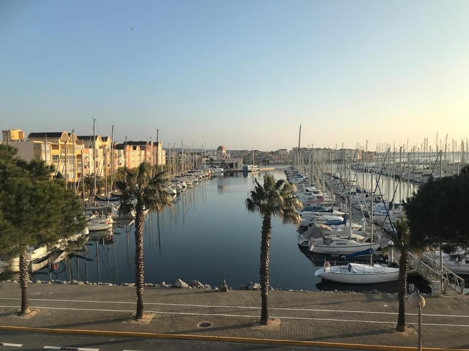 Nearby landmark, Activities, Sea view