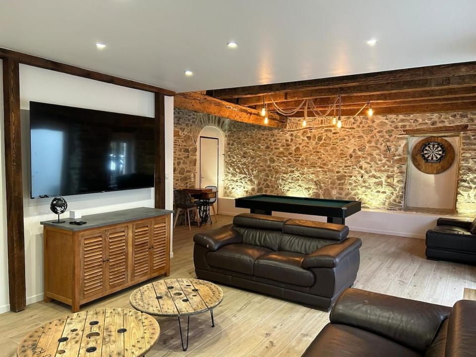 TV and multimedia, Living room