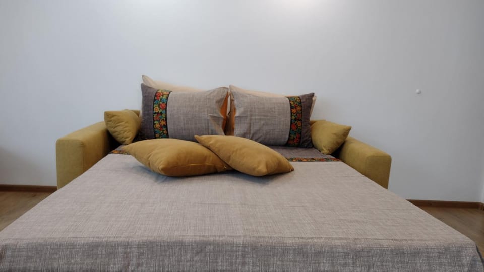Bed, Living room, Seating area