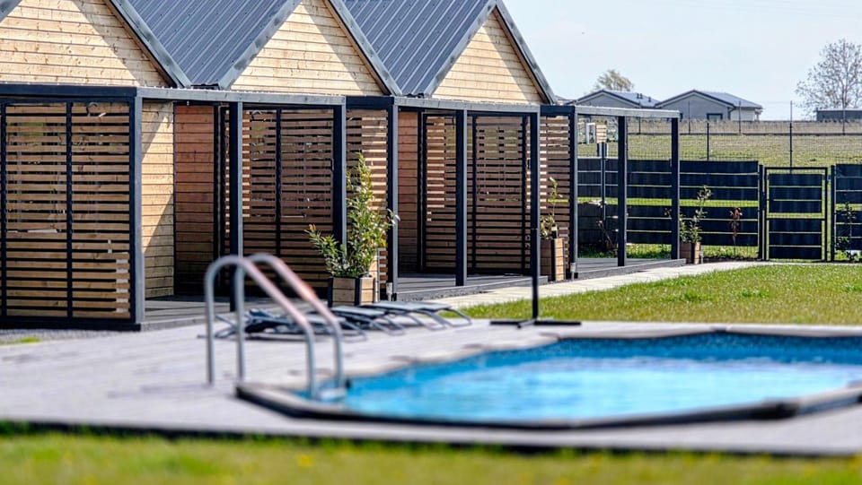 Property building, Swimming pool
