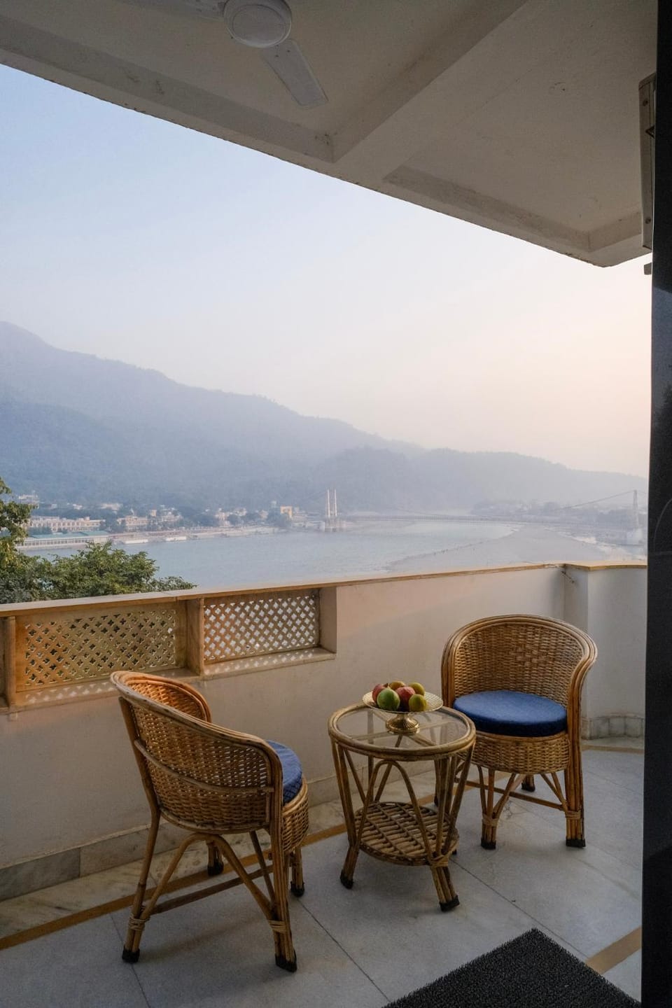 Natural landscape, Balcony/Terrace, River view