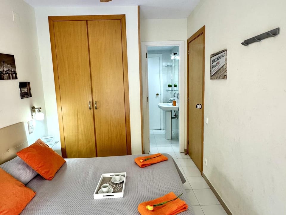 APARTBEACH NUEVO ATALAYA MAR CLIMATIZADO y PISCINA Apartment in Salou