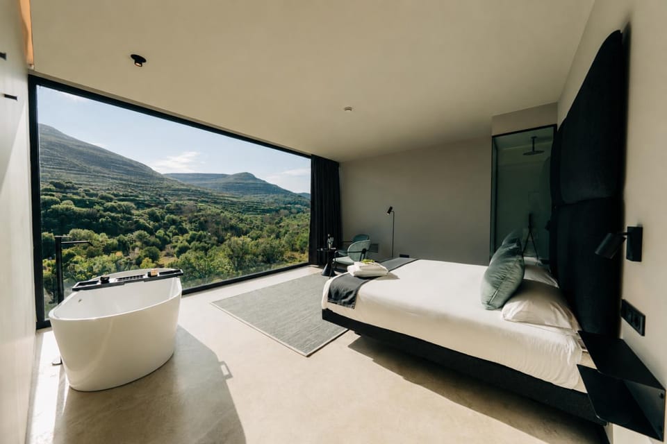 MUUN Landscape Hotel Hotel in Aragon