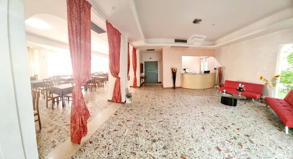 Living room, Lobby or reception