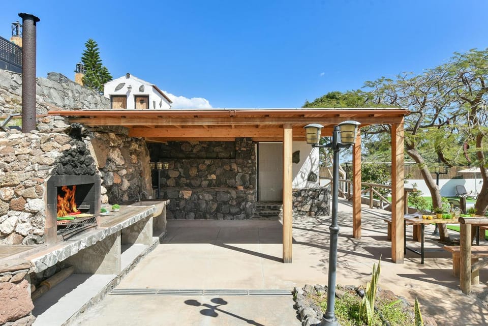 BBQ facilities, Balcony/Terrace, Other