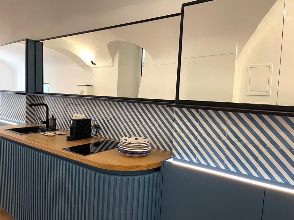 Coffee/tea facilities, Kitchen or kitchenette