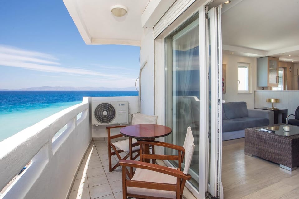 View (from property/room), Balcony/Terrace