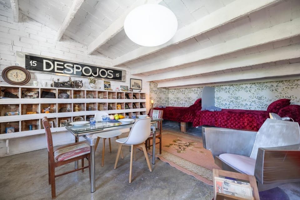 Property building, Living room