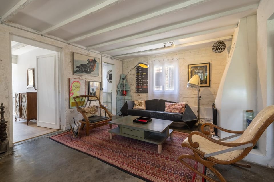 Property building, Living room