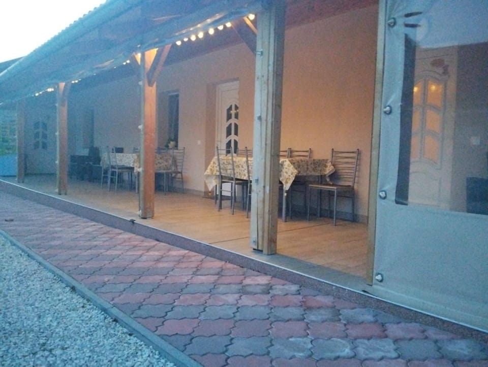 Kamilla Apartmanház Somogyudvarhely OLYANMINTOTTHONCSAKMÉGJOBB Apartment in Hungary