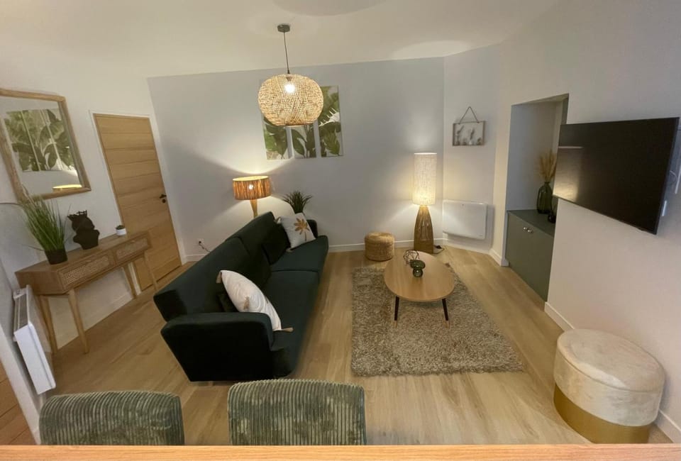 Communal lounge/ TV room, TV and multimedia, Living room, Seating area
