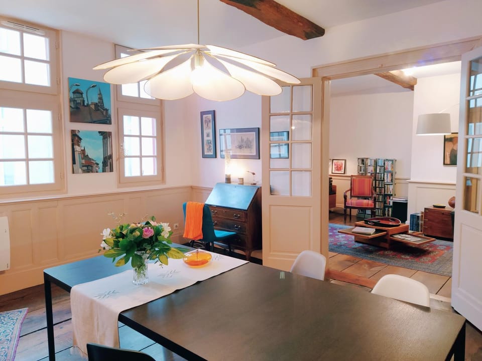 Living room, Dining area