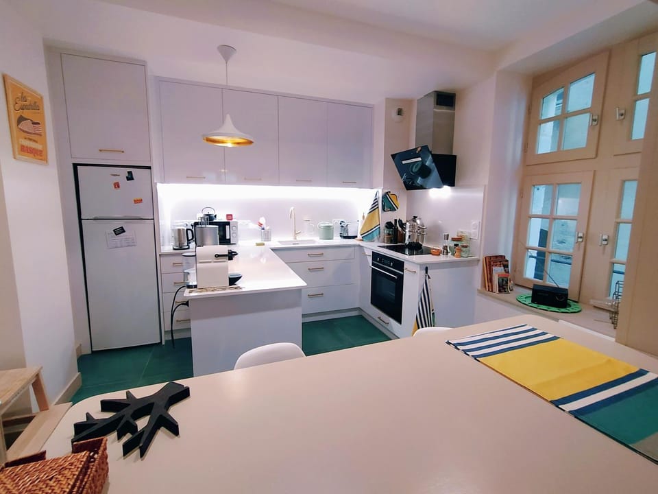 oven, stove, kitchen