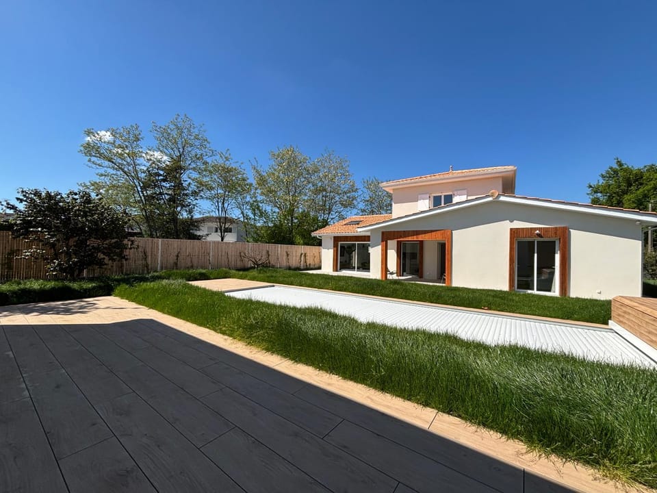 Property building, Day, Garden view