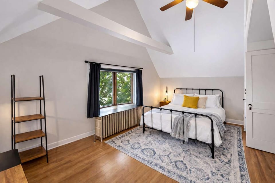 Historic Retreat in the Heart of the Highlands Apartment in Jefferson County