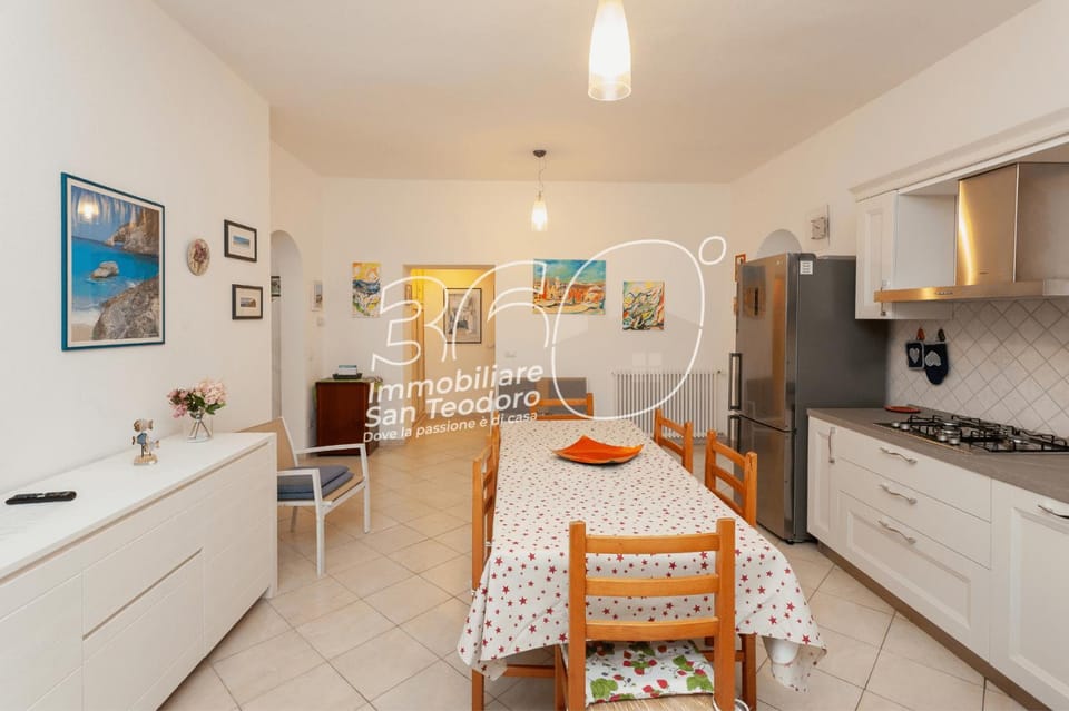 Kitchen or kitchenette, Living room, Dining area, stove