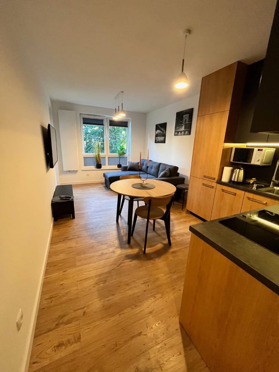Apartament Julia 1-3 os Starowapiennikowa 42a z balkonem, klimatyzacją i miejscem parkingowym Apartment in Poland