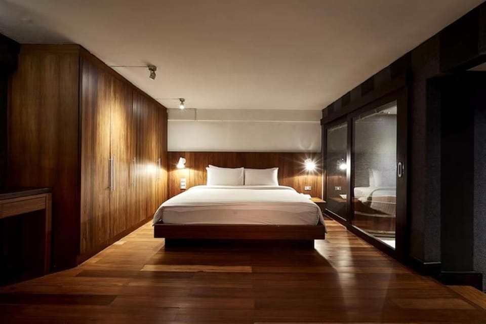 Bed, Photo of the whole room, Bedroom, wardrobe