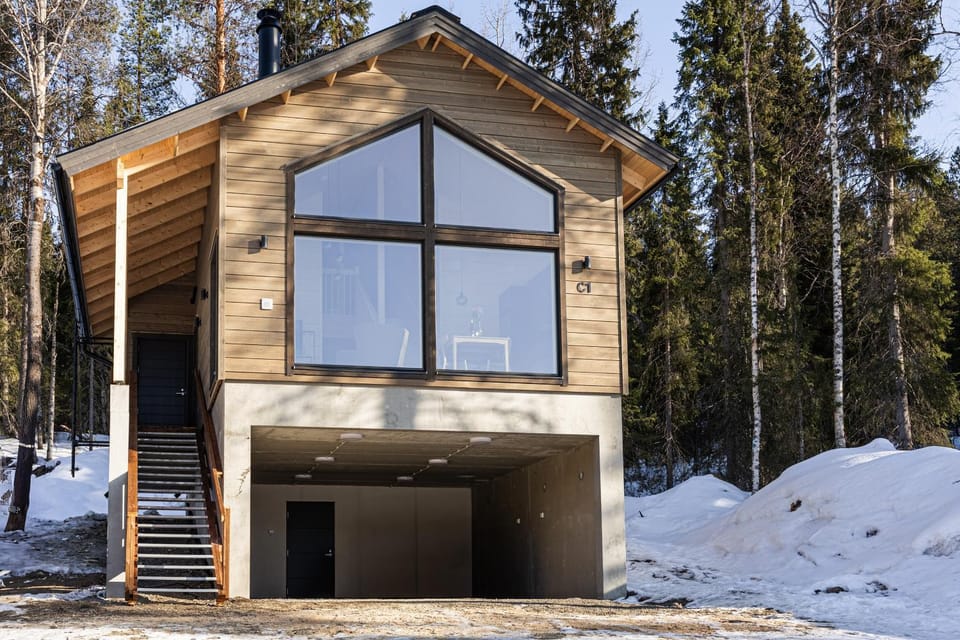 Property building, Day, Natural landscape, Winter